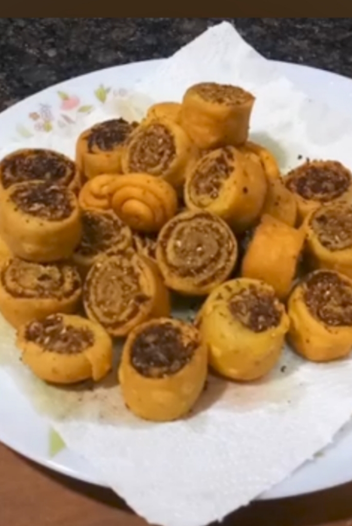 Bhakarwadi kaise banate hai