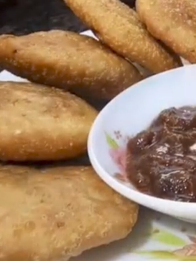 Rajasthani pyaz ki kachori | Homemade onion kachori