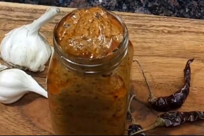 Chilli garlic chutney