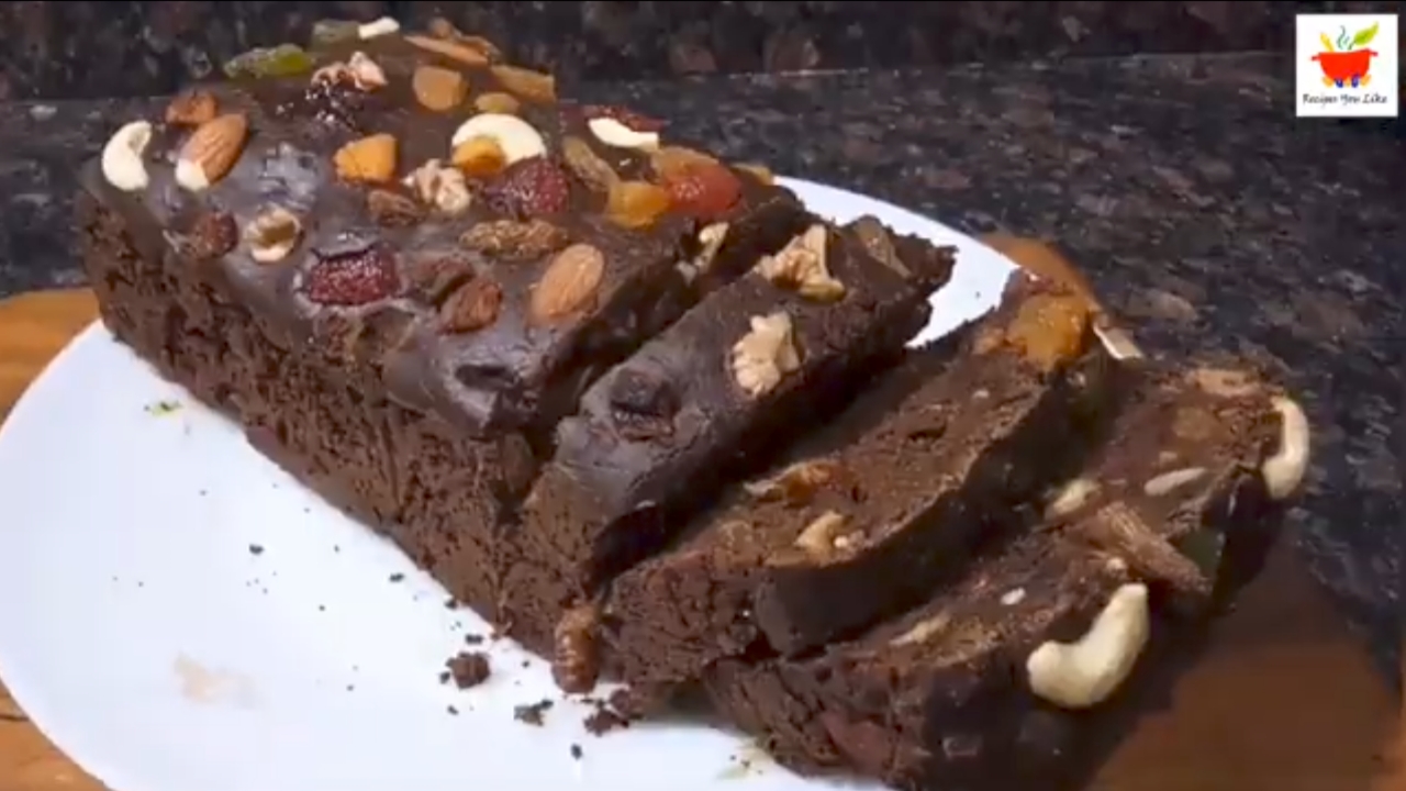 Christmas holiday dark chocolate fruit plum cak