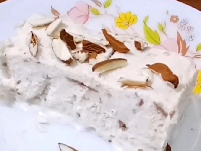 Nariyal kulfi