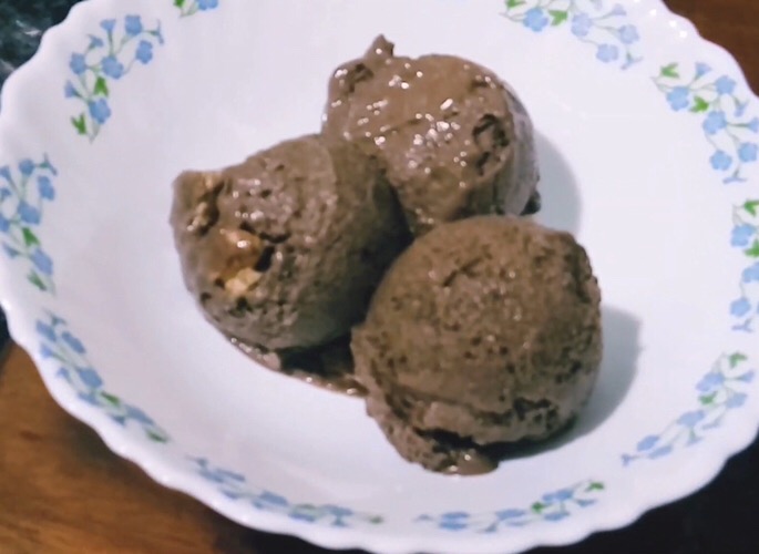 Naturally sweet chocolate banana ice cream