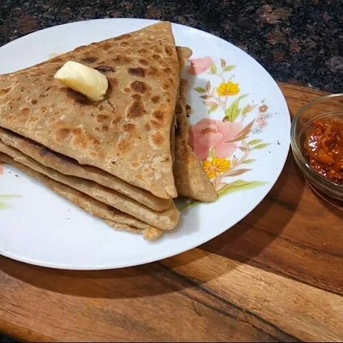 stuffed veg paratha