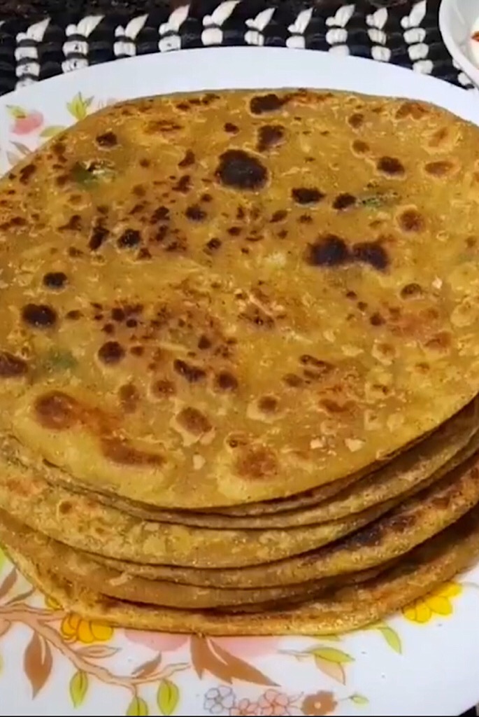 Dhaba Style Masala Gobhi Ka Paratha | Cauliflower Paratha